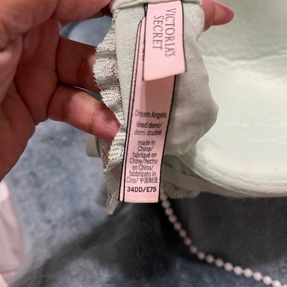 Custom designed mermaid 🧜♀️ Victoria’s Secret bra 34DD - Picture 9 of 9